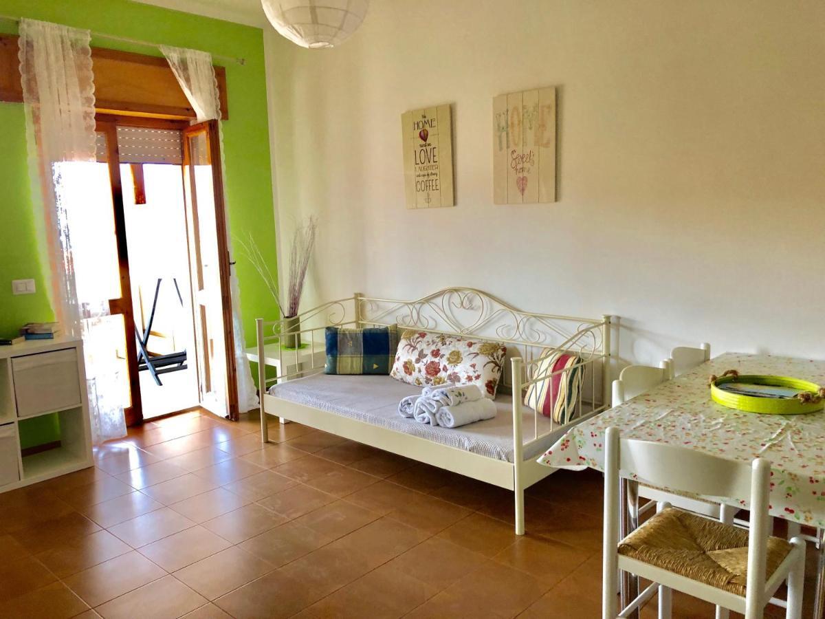 Apartament Lucia 150Mt From Beach Castelsardo Eksteriør billede